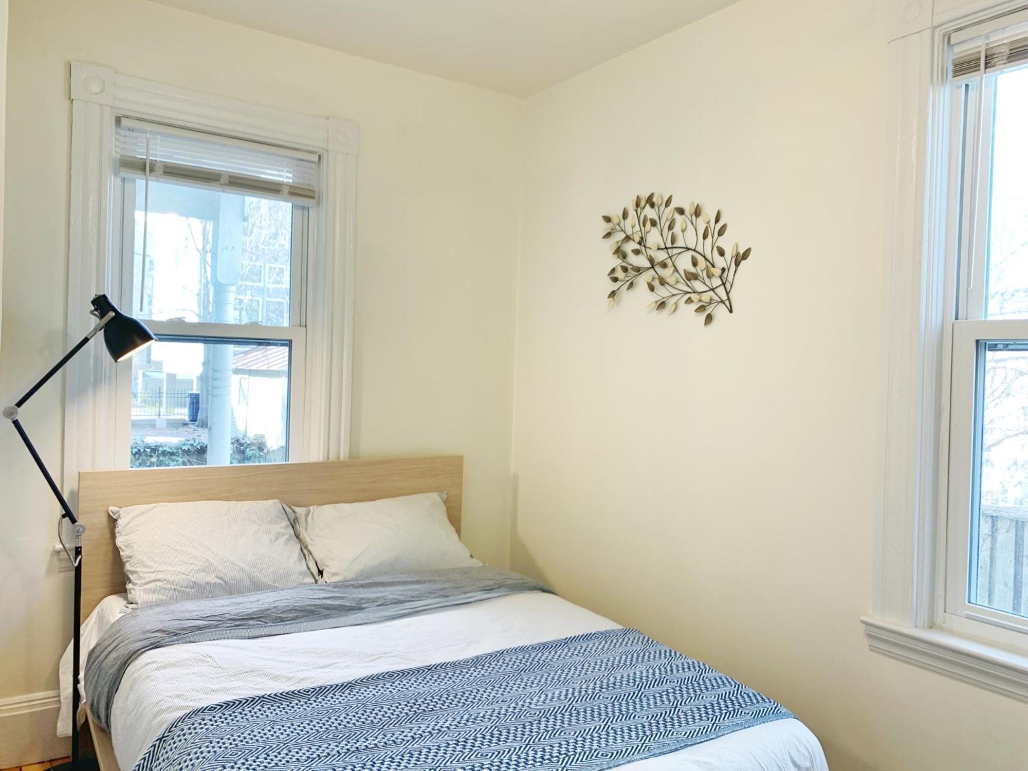 Best Location At Harvard University! 4 Bedroom Apartment! Two Units Available! Cambridge Extérieur photo